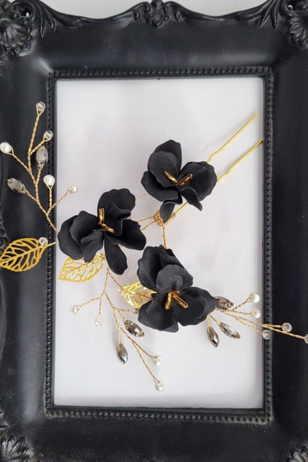kokówka z czarnymi kwiatami i złotem